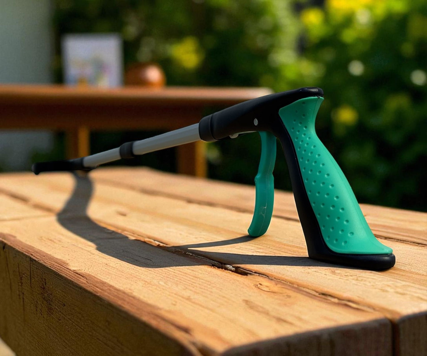 Foldable Grabber Tool